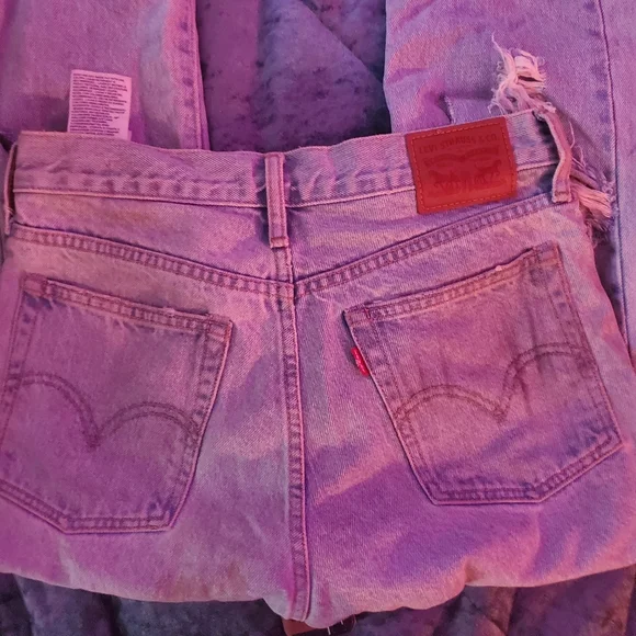 Levi's Wedgie Straight Distressed Jeans - Picture 4 of 4